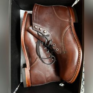 NWT Wolverine Original 1000 Mile Brown Boots 9.5